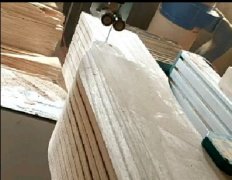 王鑫數(shù)控木工帶鋸與其他品牌對(duì)比